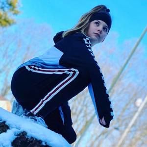 Meet your Posher, Davida